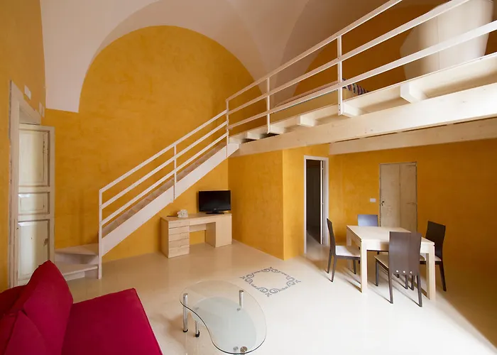 Relais Carlo V - Palazzo Storico