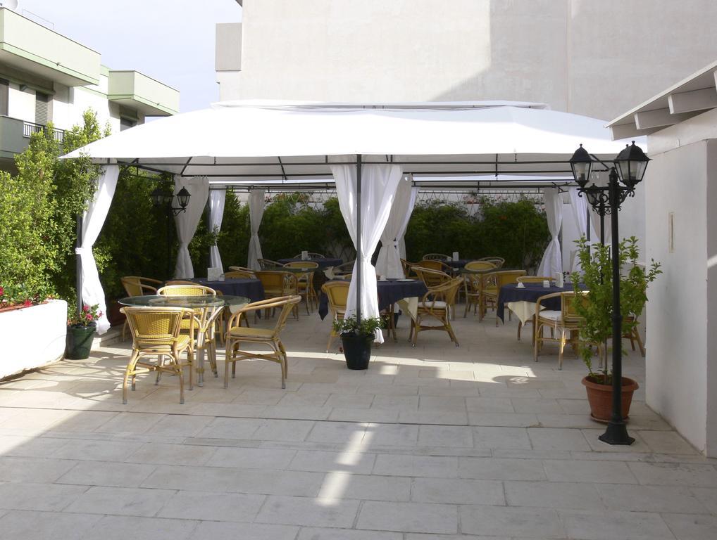 Relais Carlo V - Palazzo Storico Alojamento de Acomodação e Pequeno-almoço Gallipoli